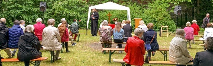 Open-Air-Gottesdienst im Kirchgarten Waidmannslust